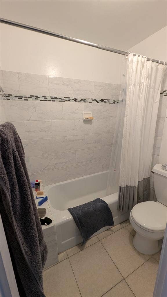 Large bedroom in Mill Valley