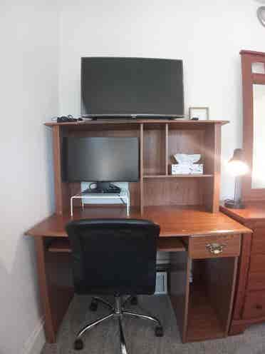 Cozy private room for rent
