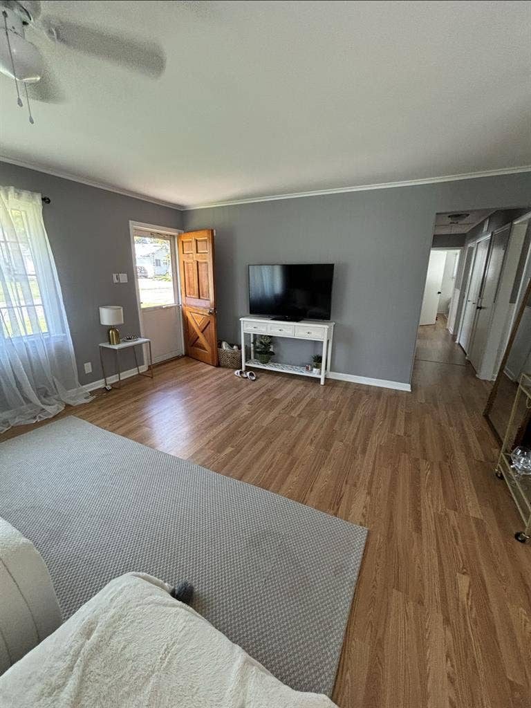 /month lease