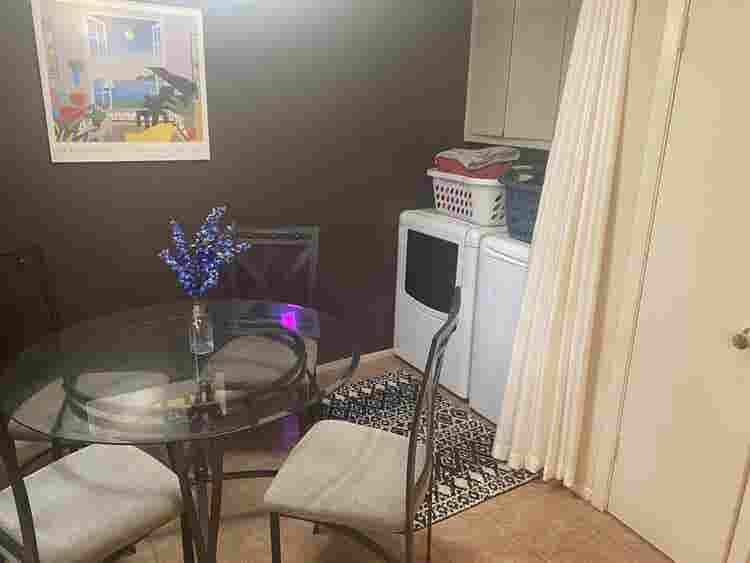 Bedroom Available in Deer Park