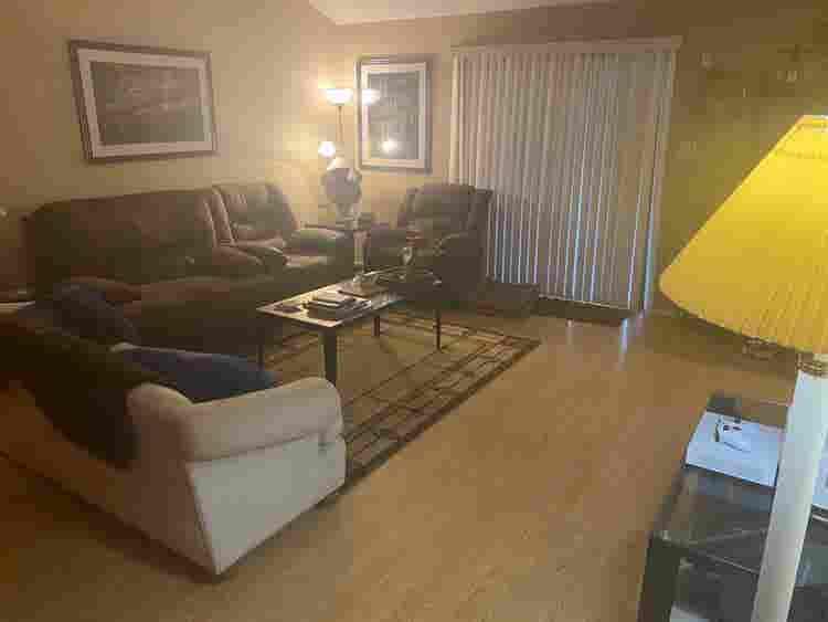 Bedroom Available in Deer Park