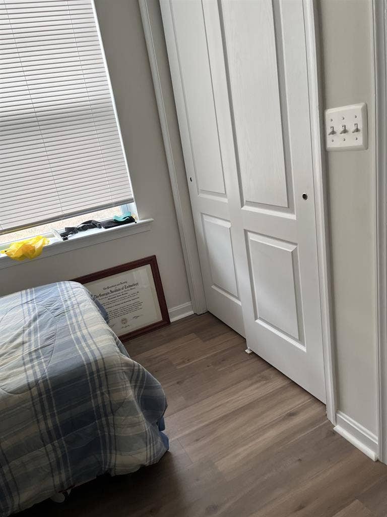 Looking for a roommate