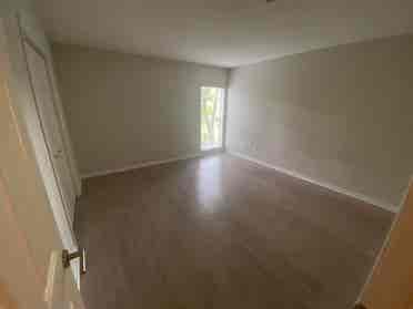 Room for Rent in Bellevue