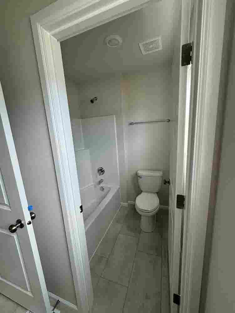 Brand spanking new house and room!