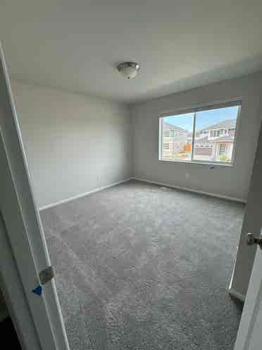 Brand spanking new house and room!