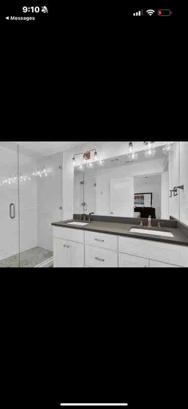 Looking for a roommate!