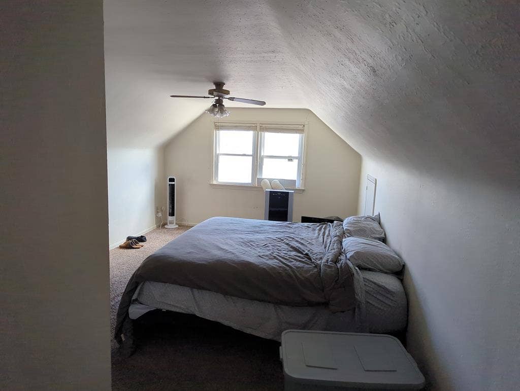 Bungalow, m