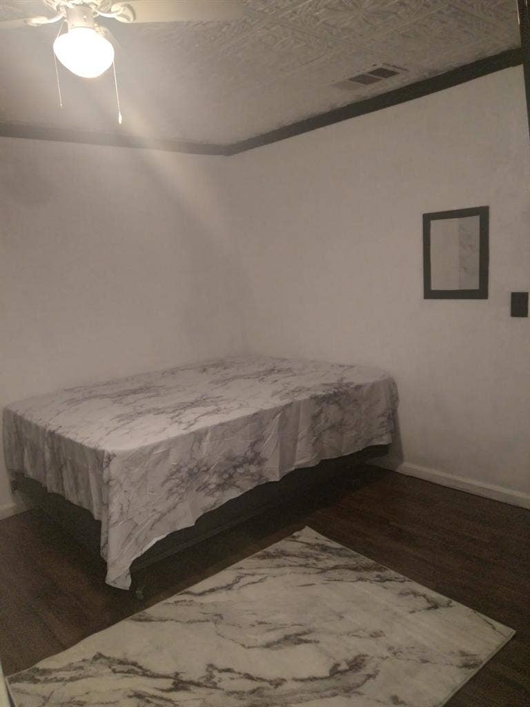 Move in ready furnished master room