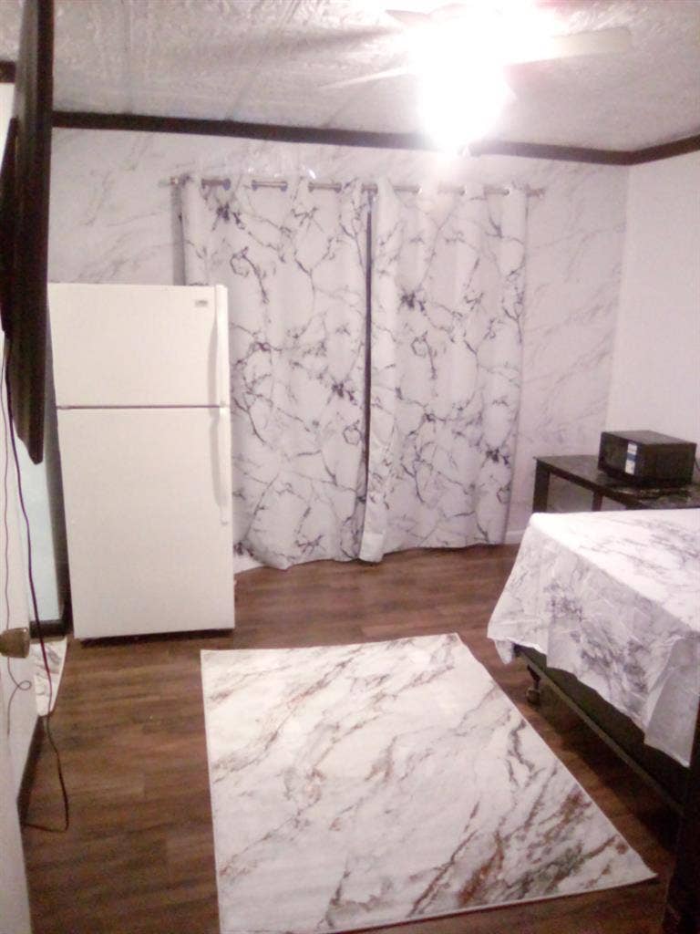 Move in ready furnished master room