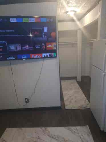 Move in ready furnished master room
