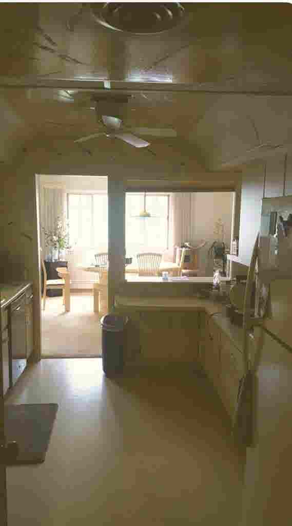 Cozy Glendale room