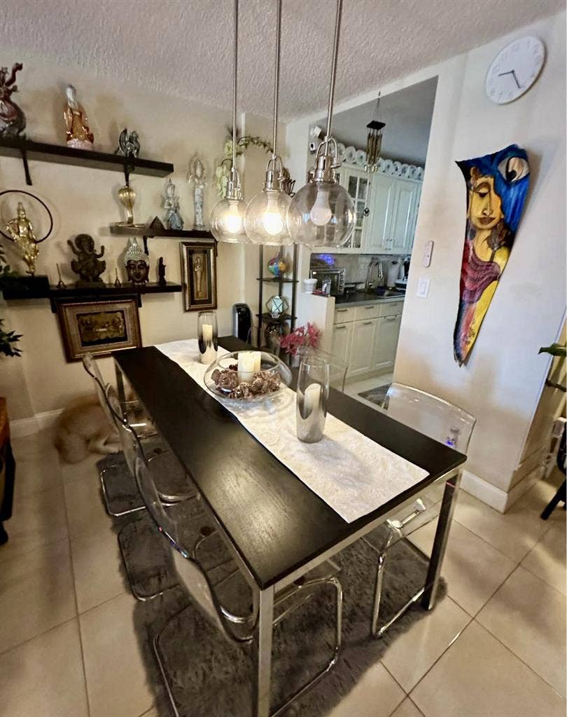 Zen Furnished Bedroom/Private Bath