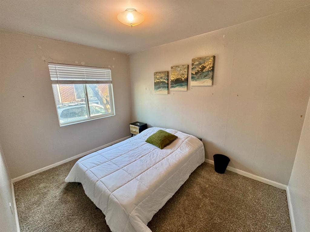 Private Rooms in 6BDS House