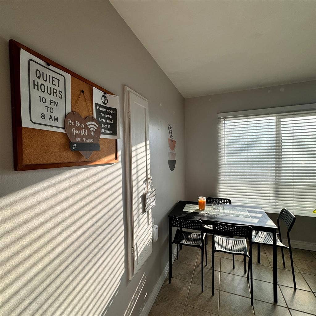 Private Rooms in 6BDS House