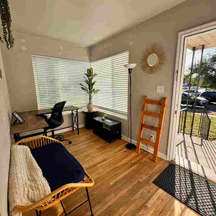 Private Rooms in 6BDS House