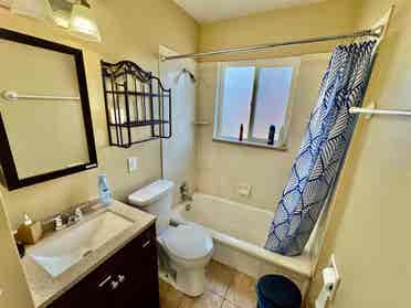 Private Rooms in 6BDS House