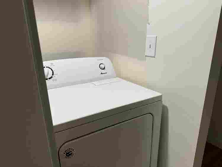 Private Rooms in 6BDS House