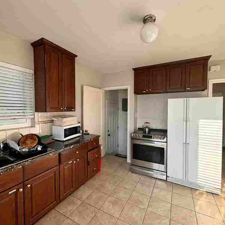 Private Rooms in 6BDS House