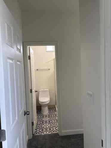 Room for rent with private bathroom
