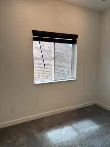 Room for rent with private bathroom