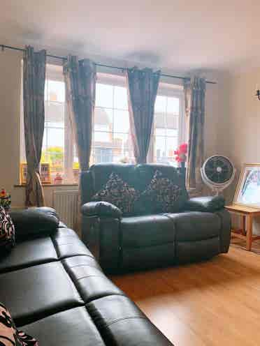 Room available for female tenant