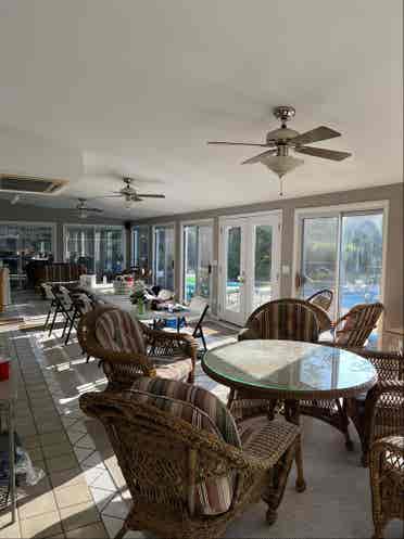 Pool.Patio.Firepit.Private Entrace