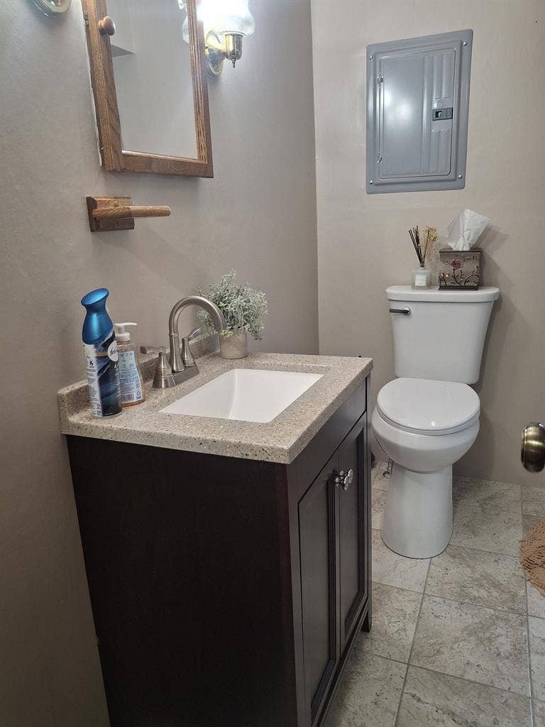 Room for Rent with Shared Bathroom