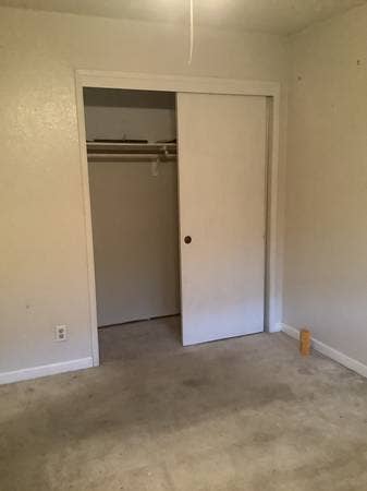 Large room for rent