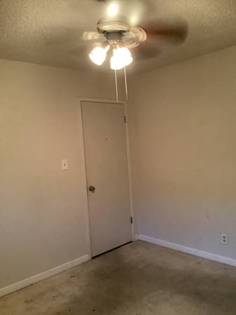 Large room for rent