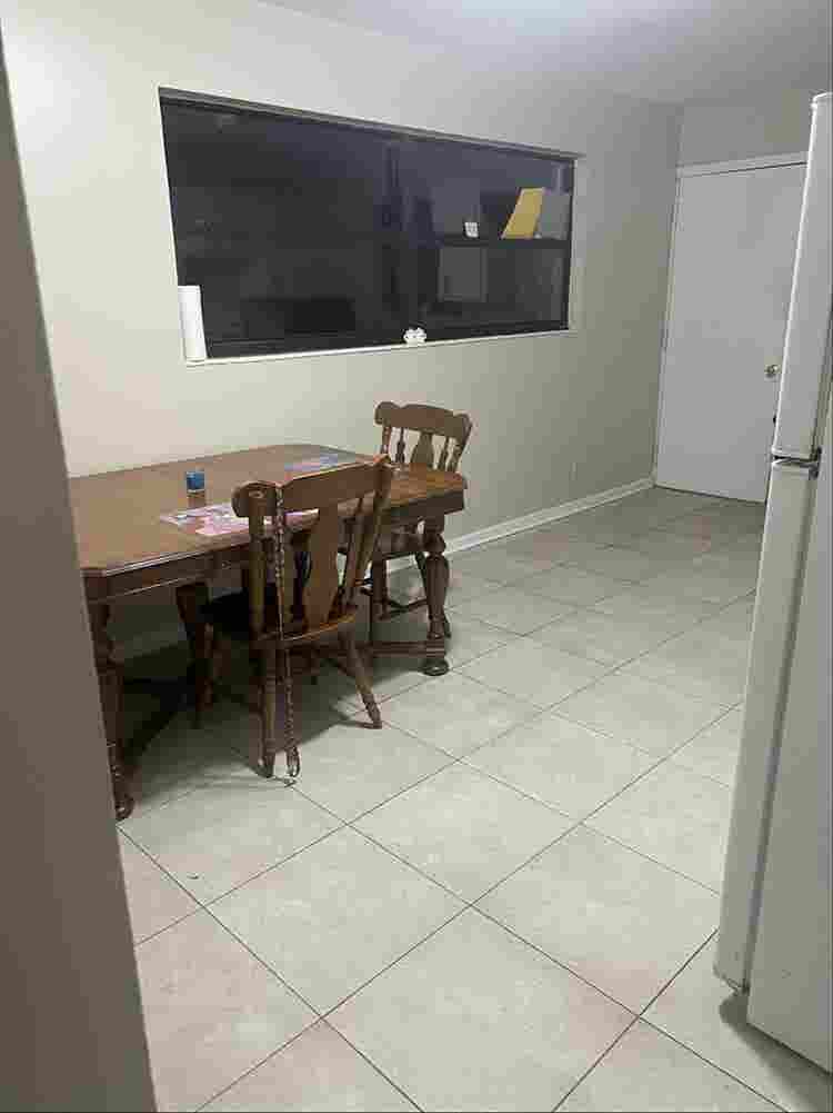 One bedroom in house /big yard