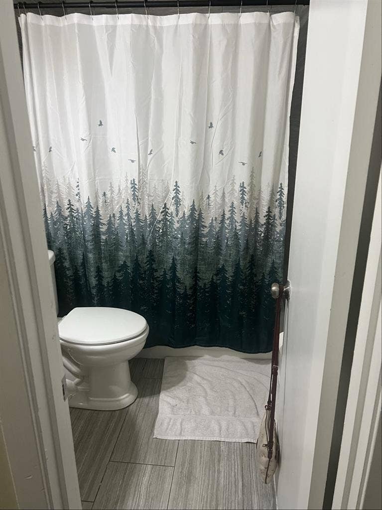 One bedroom in house /big yard