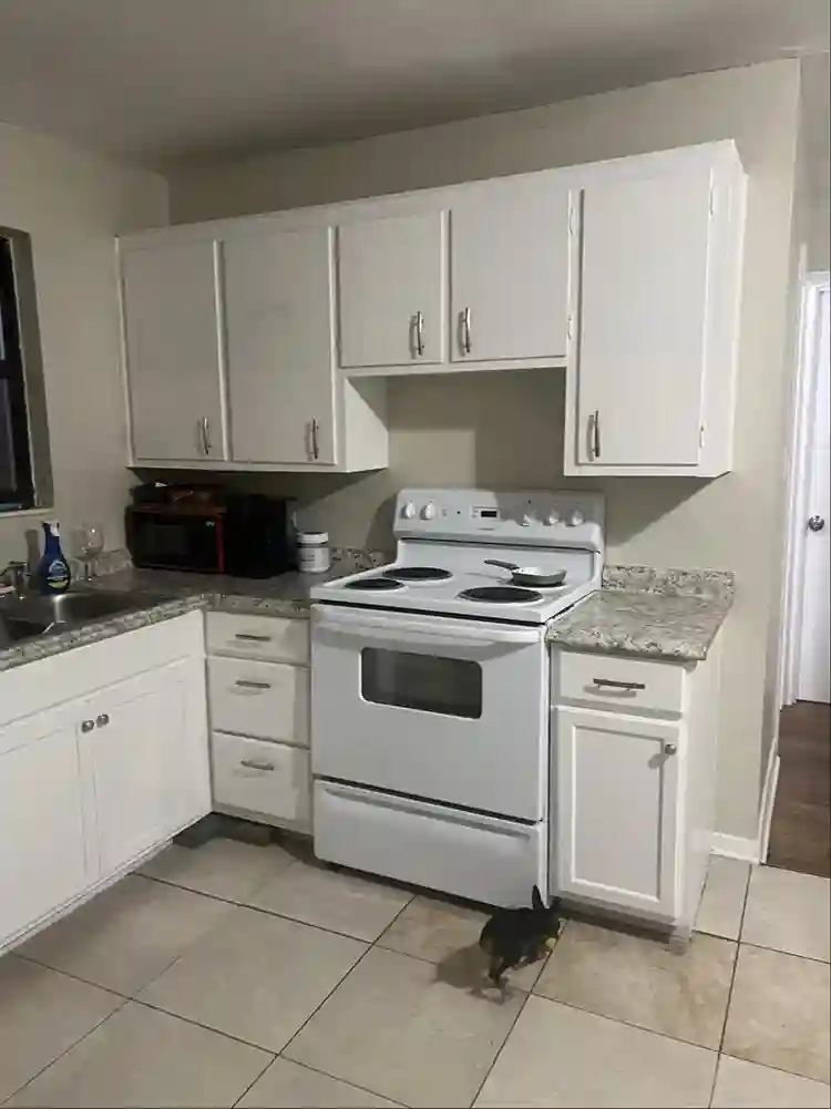 One bedroom in house /big yard