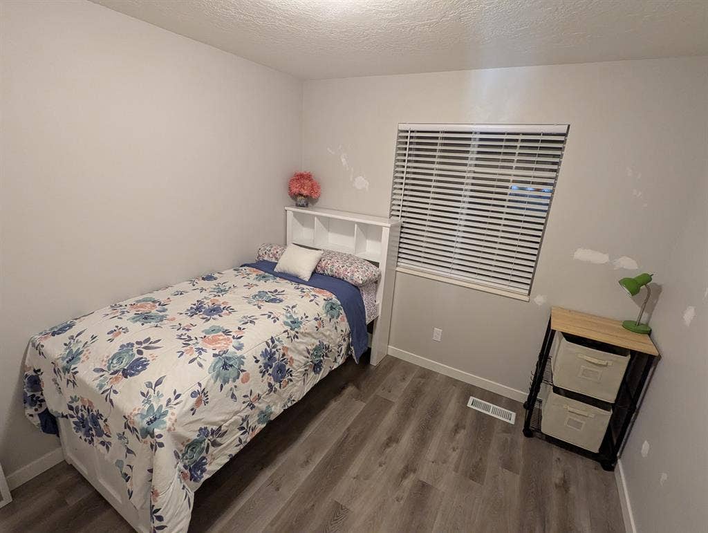 Female private room available