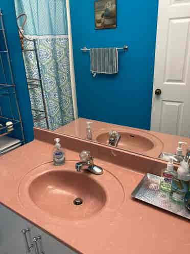 Room for Rent in West Pembroke Pi