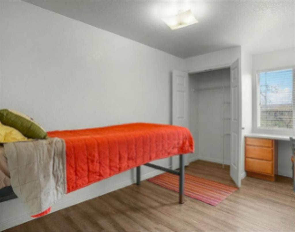 Selling lease for May!