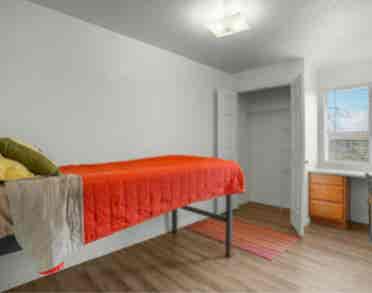 Selling lease for May!