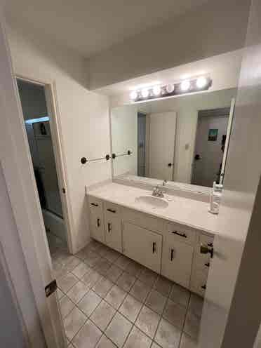 Room in Denton $ All bills paid