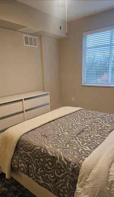 Looking for a Female roommate