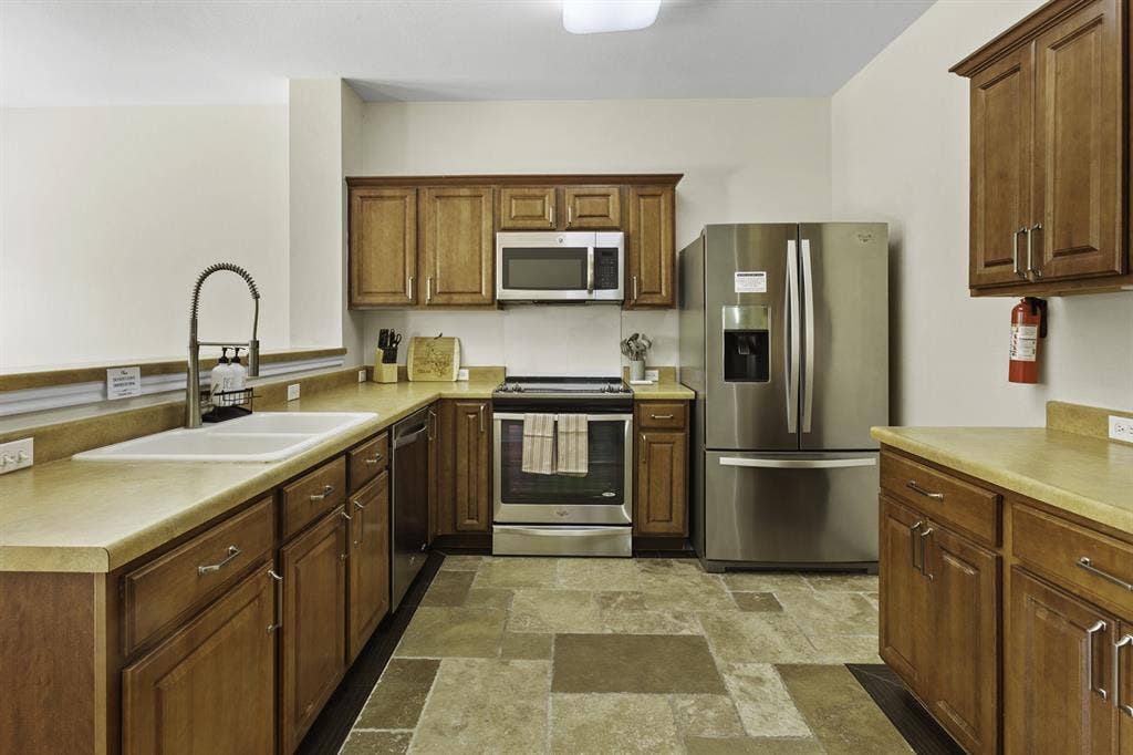 Spacious, modern room for rent