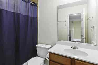 Spacious, modern room for rent