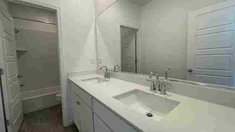 Room for Rent in Brand New Home!!