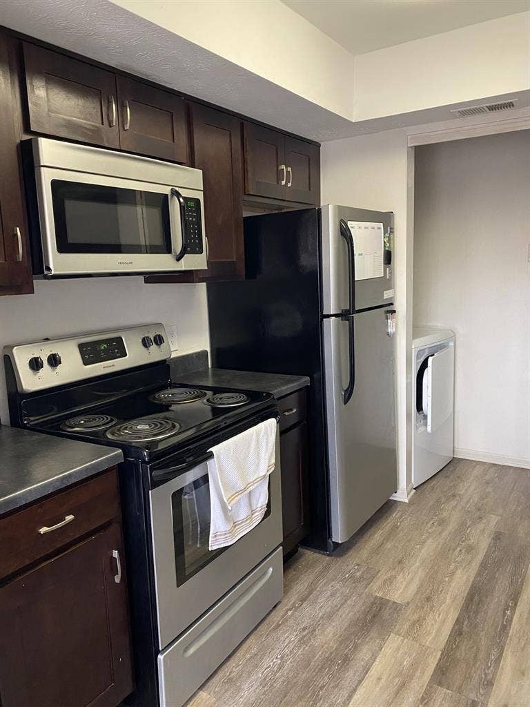 1 bedroom and private bathroom