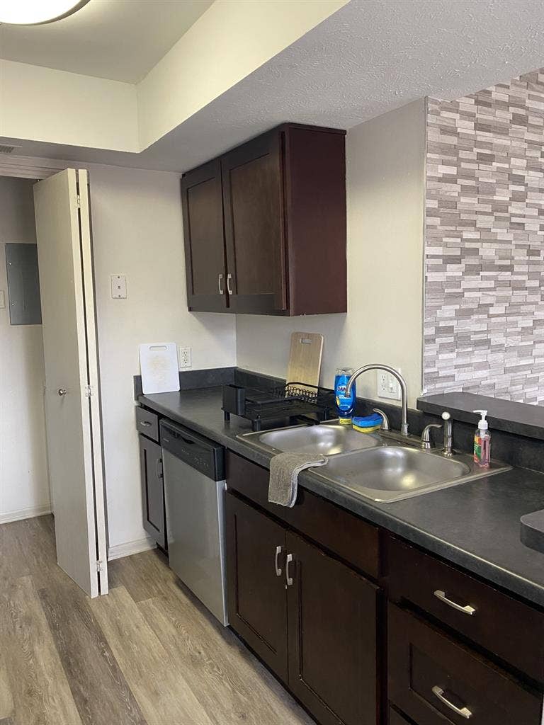 1 bedroom and private bathroom