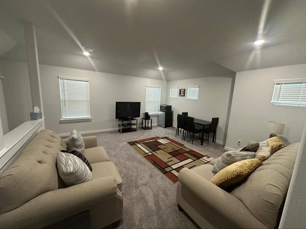 COZY ROOM w/ BATHROOM for rent!
