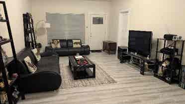 Room For Rent With Shared Bathroom