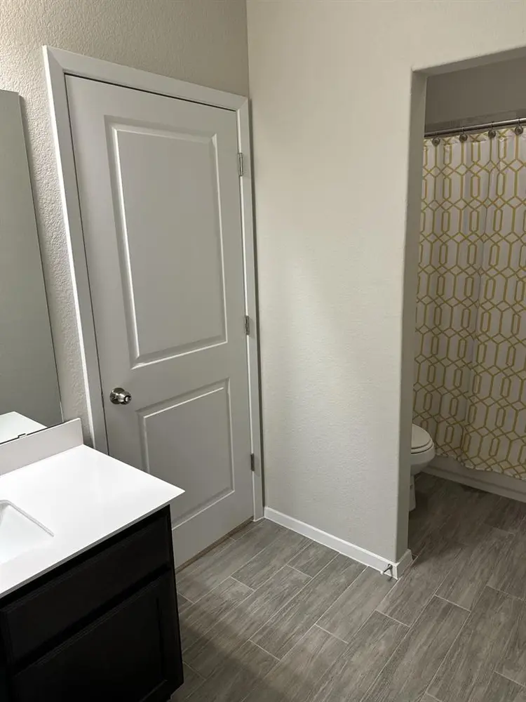 Leander TX room for rent