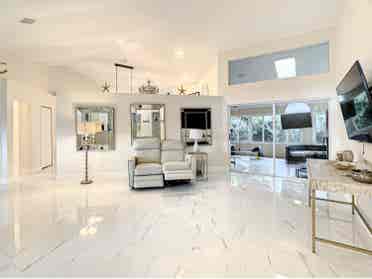 Gorgeous home private beach access