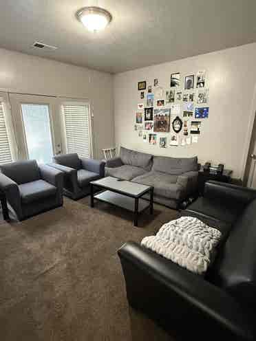 Apartment for rent for the summer!
