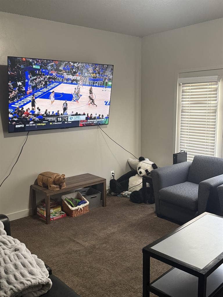 Apartment for rent for the summer!