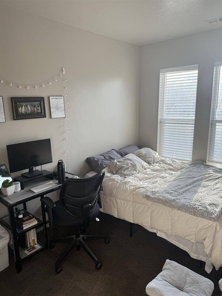 Apartment for rent for the summer!